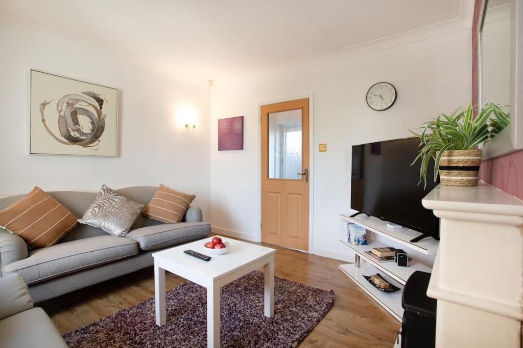 Rawmarsh House, Rotherham For Contractors & Families, Free Parking, High Speed Wifi, Etc Eksteriør bilde