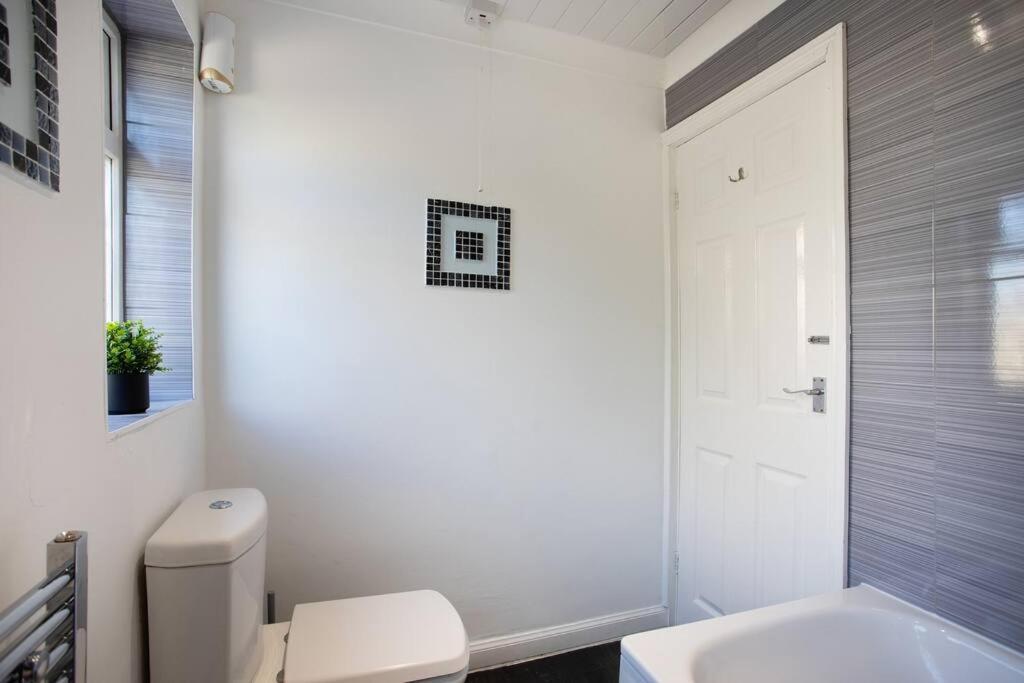 Rawmarsh House, Rotherham For Contractors & Families, Free Parking, High Speed Wifi, Etc Eksteriør bilde